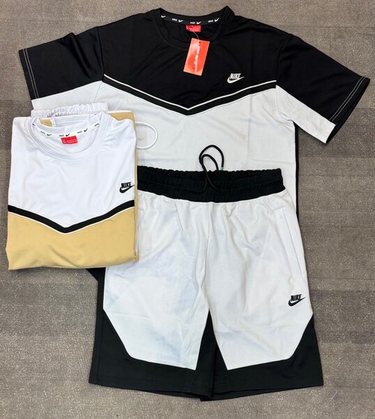 Complet NIKE