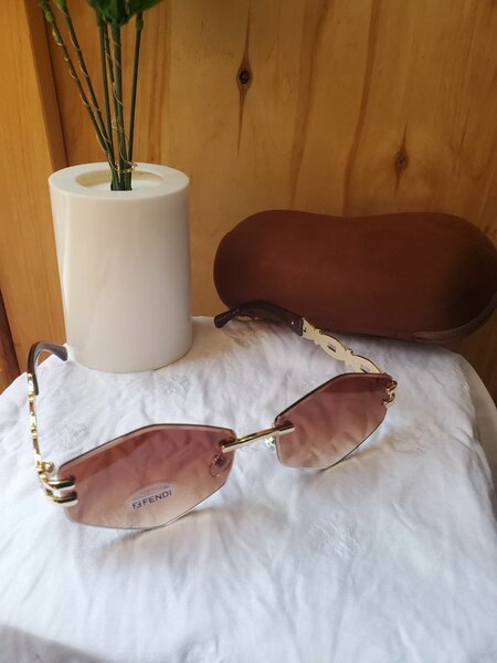 Lunettes de soleil élégantes