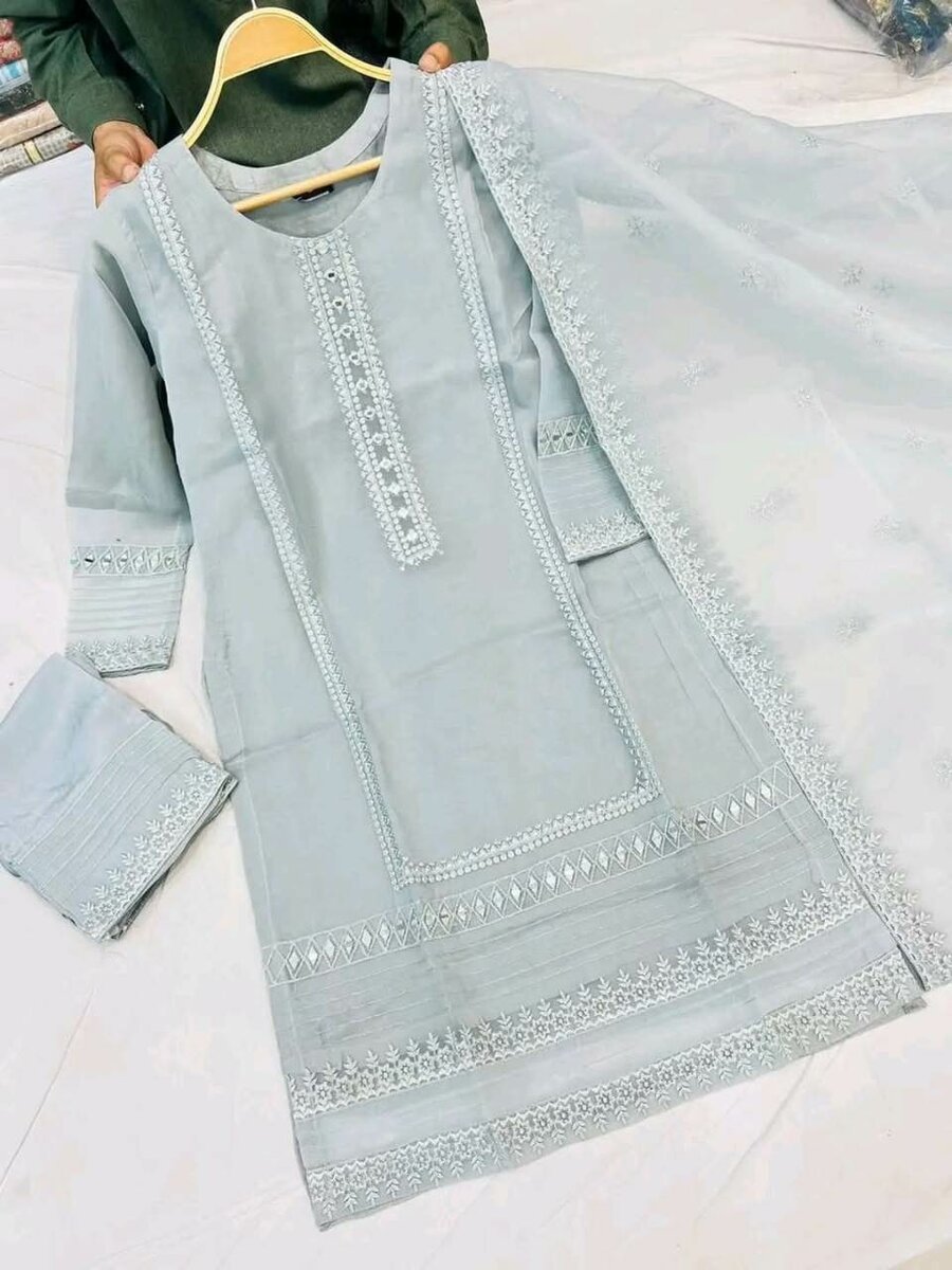 ladies 3 peice suite