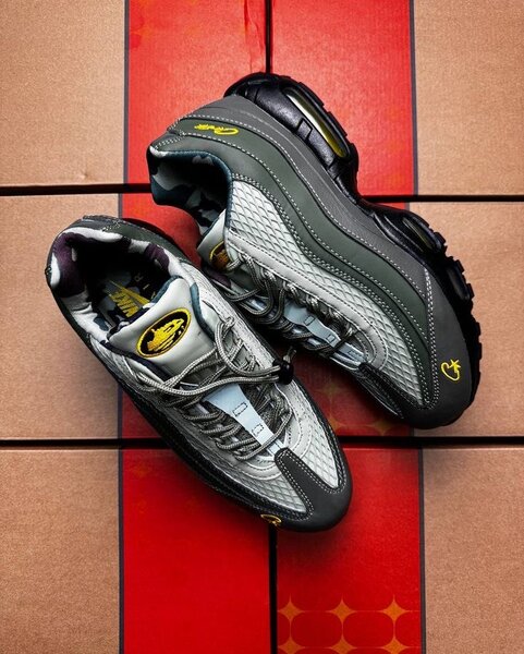 Nike Air Max TN noir jaune