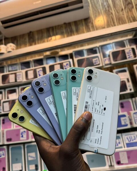 iPhone 11 64gb quasi