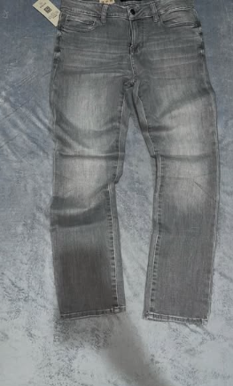 Straight jeans