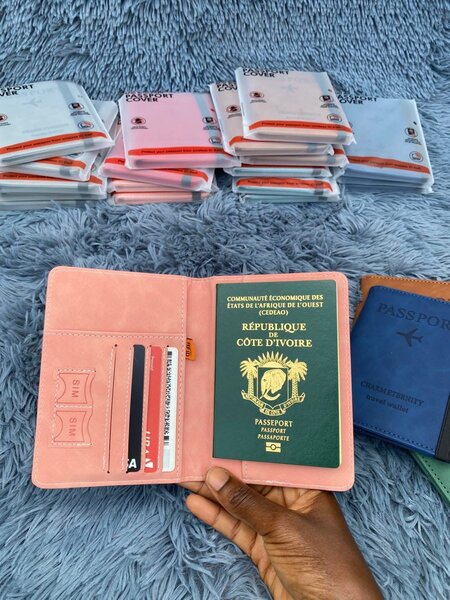 Porte-passeport élégant et fonctionnel