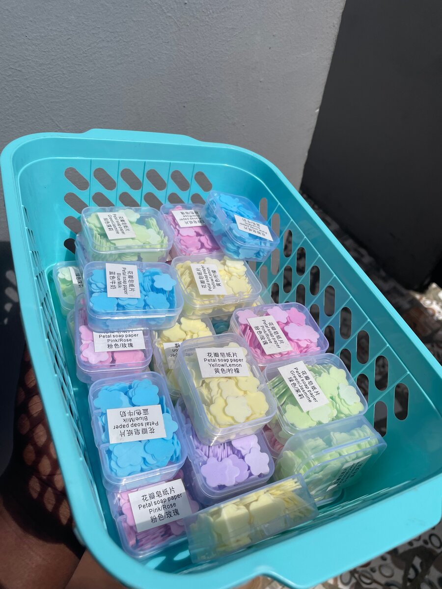 Pétales de Savon Colorés Voyage