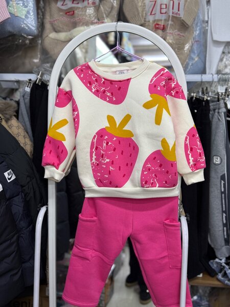 Спортивный костюм