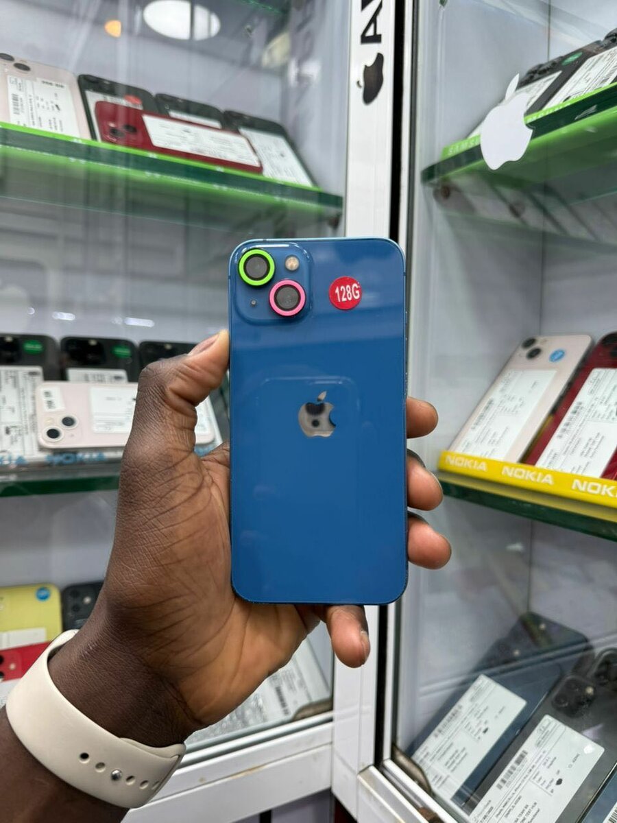 13 simple 128giga tout passe