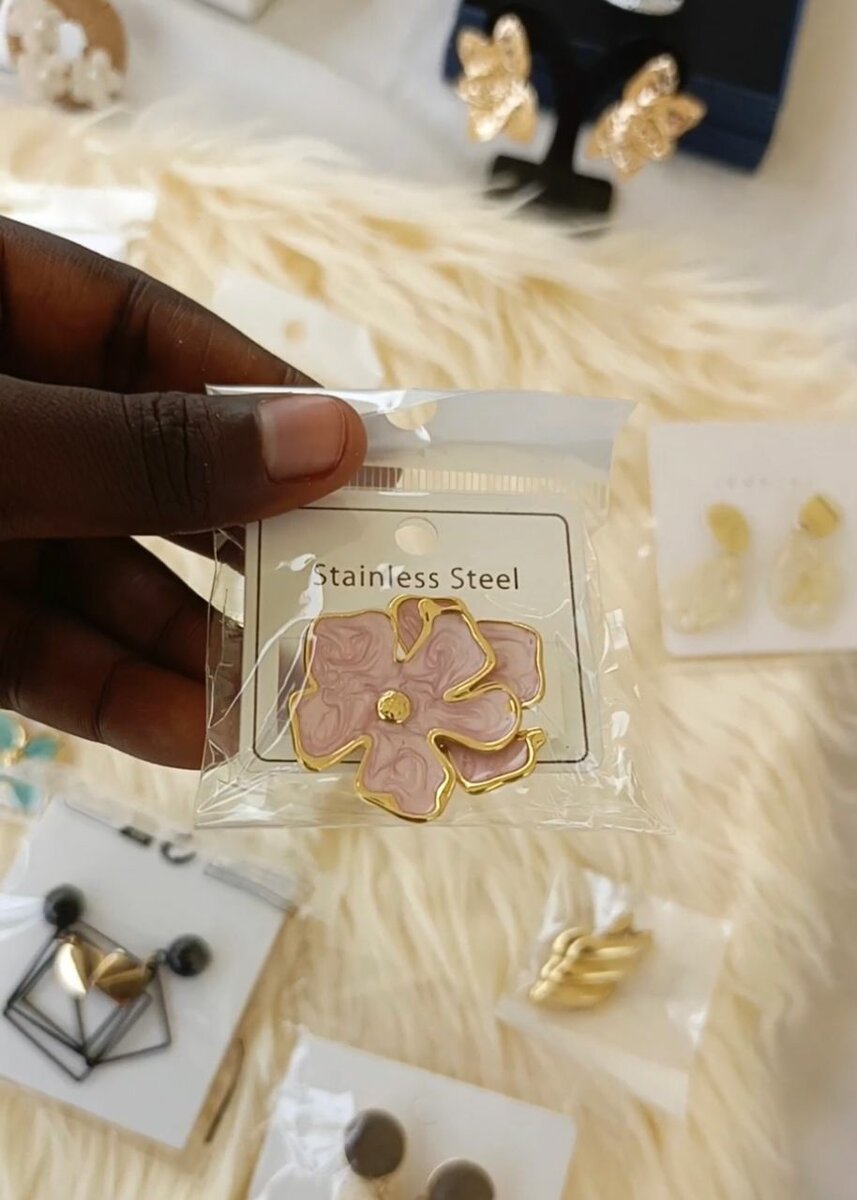 Boucles d'oreilles florales élégantes