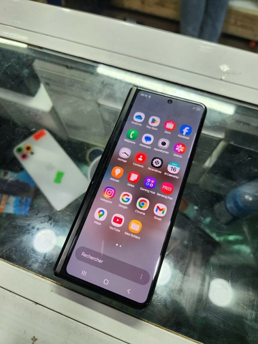 Galaxy z fold 3 256giga et 12