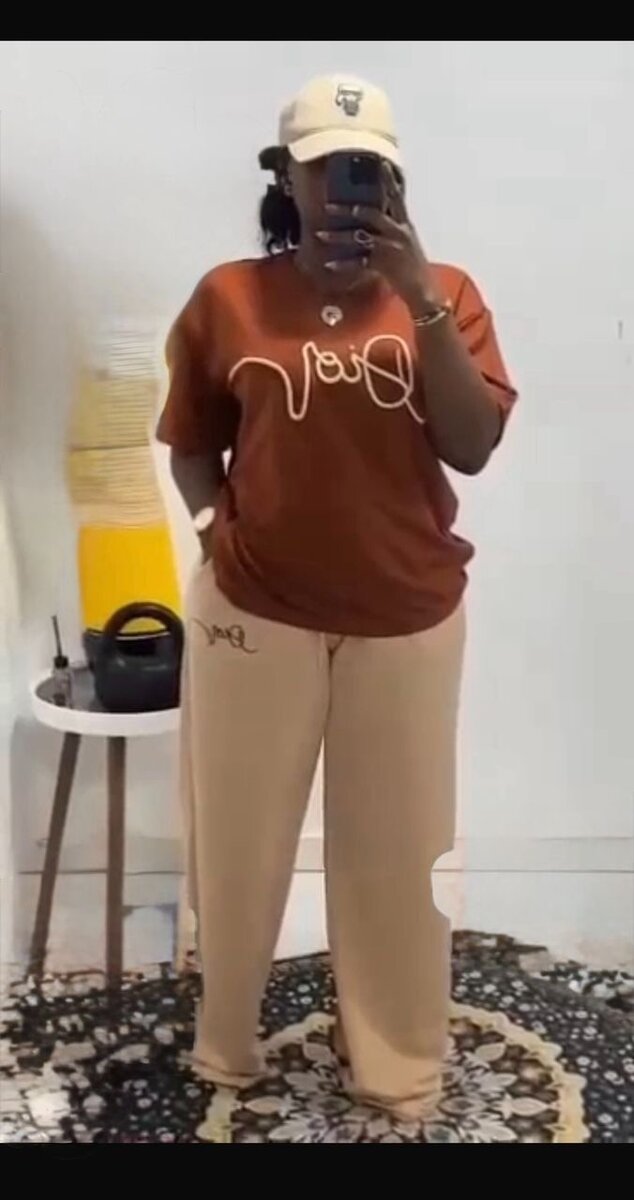 Ensemble t-shirt et pantalon décontracté