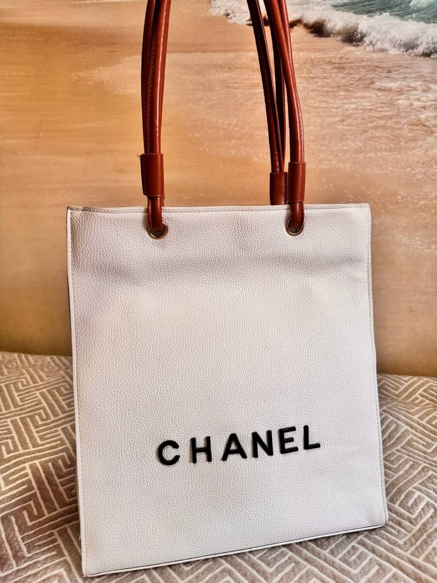 Почти новый только 1 раз носили