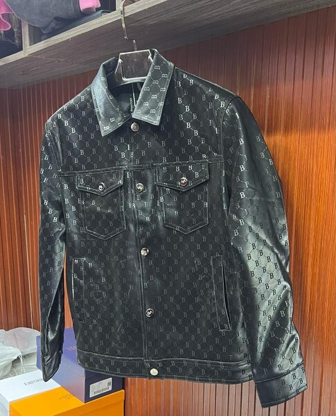 Blouson en cuir homme élégant