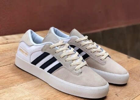 Adidas sneakers white