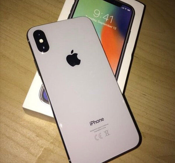 iPhone X 64 Go Argent