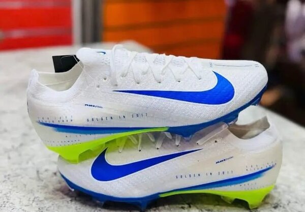 Chaussures de foot Nike Mercurial