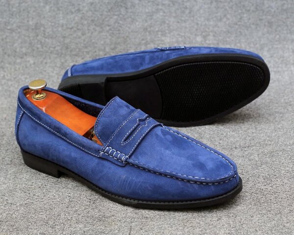 Mocassins en cuir bleu