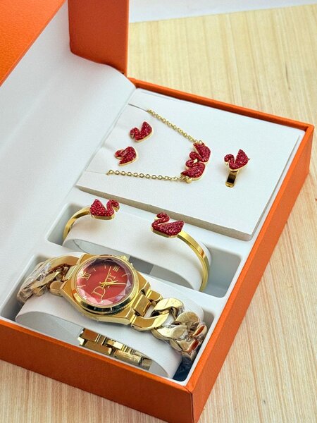 Ensemble montre et bijoux élégants