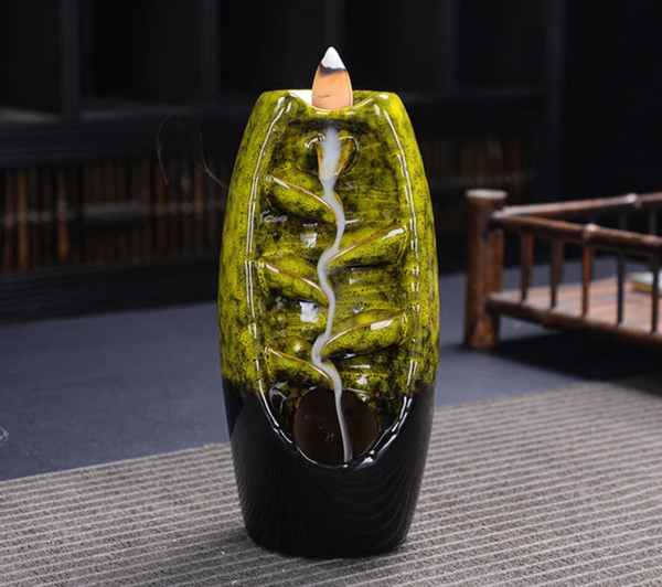 Encensoir brûleur de cônes