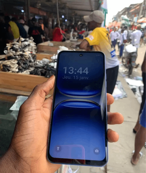 Smartphone bleu haute performance