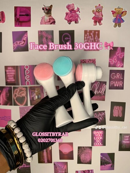 Face Brush