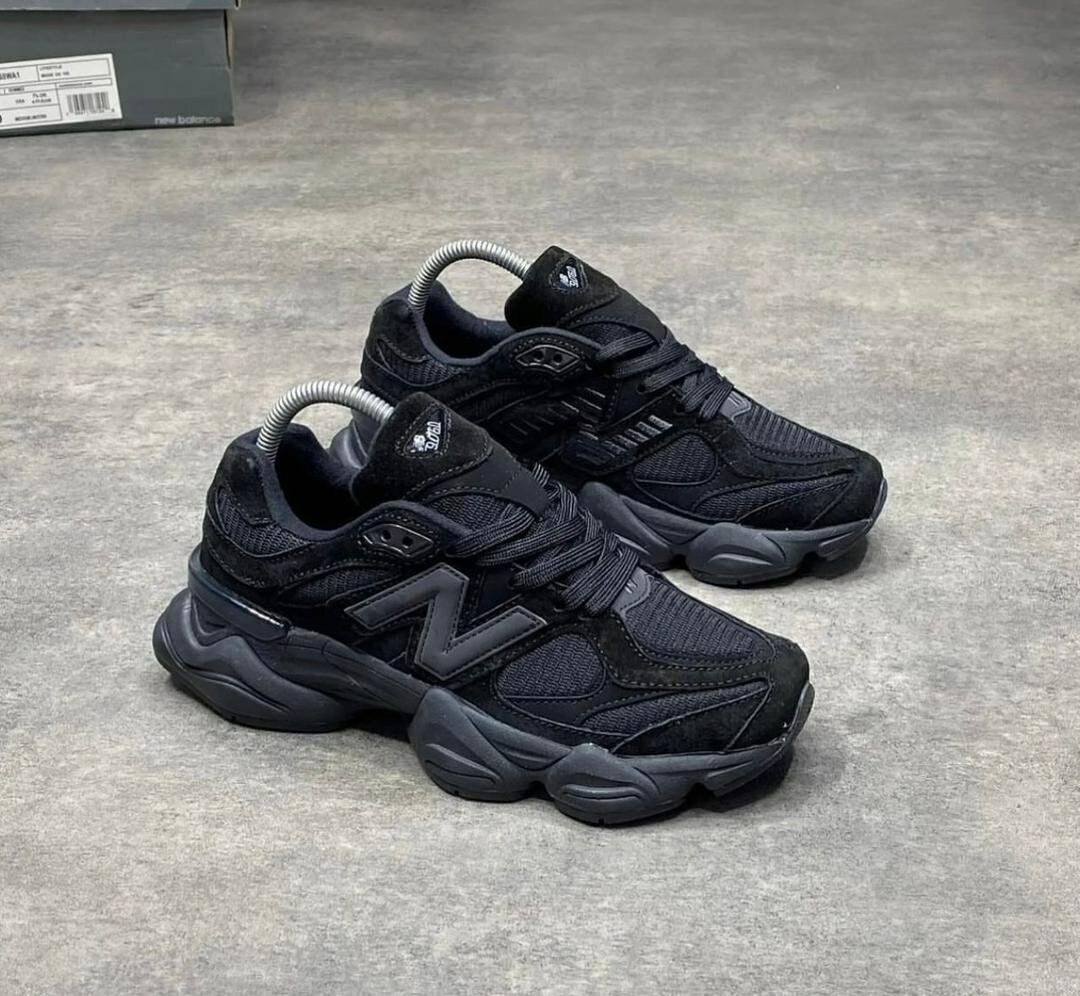 NEW BALANCE 9060