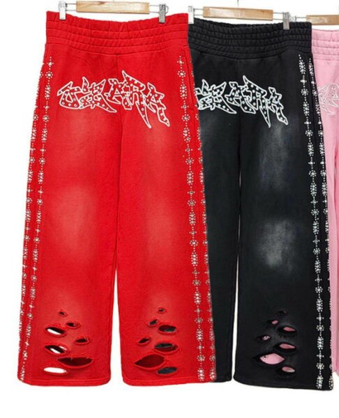 Pantalons larges style graffiti