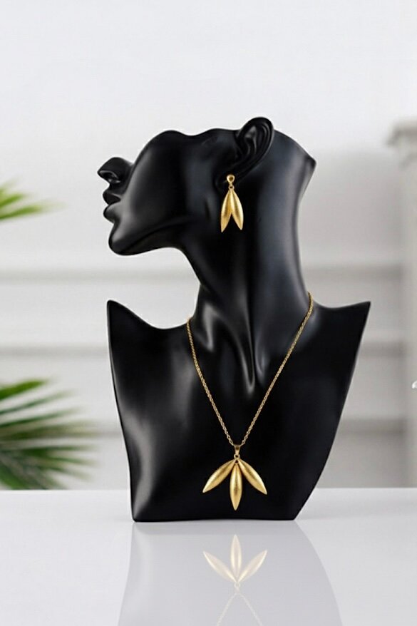 Parure Collier et Boucles