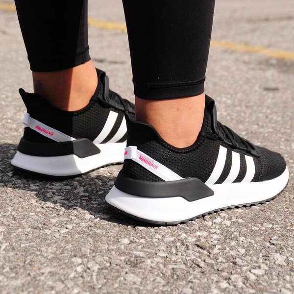 ADIDAS TRAINER
