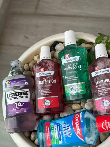 Bain de bouche frais et protecteur