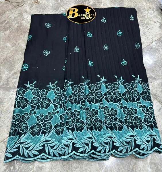 Étole florale élégante