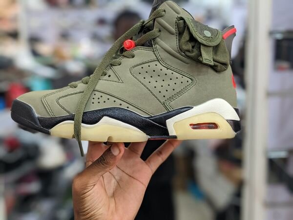 Sneakers Nike Air Jordan 6 Travis Scott OG