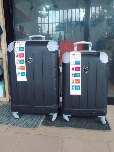 Valises rigides 18klo et 15klo