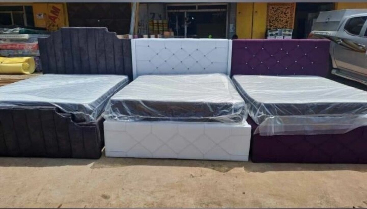 Double bed with mattress