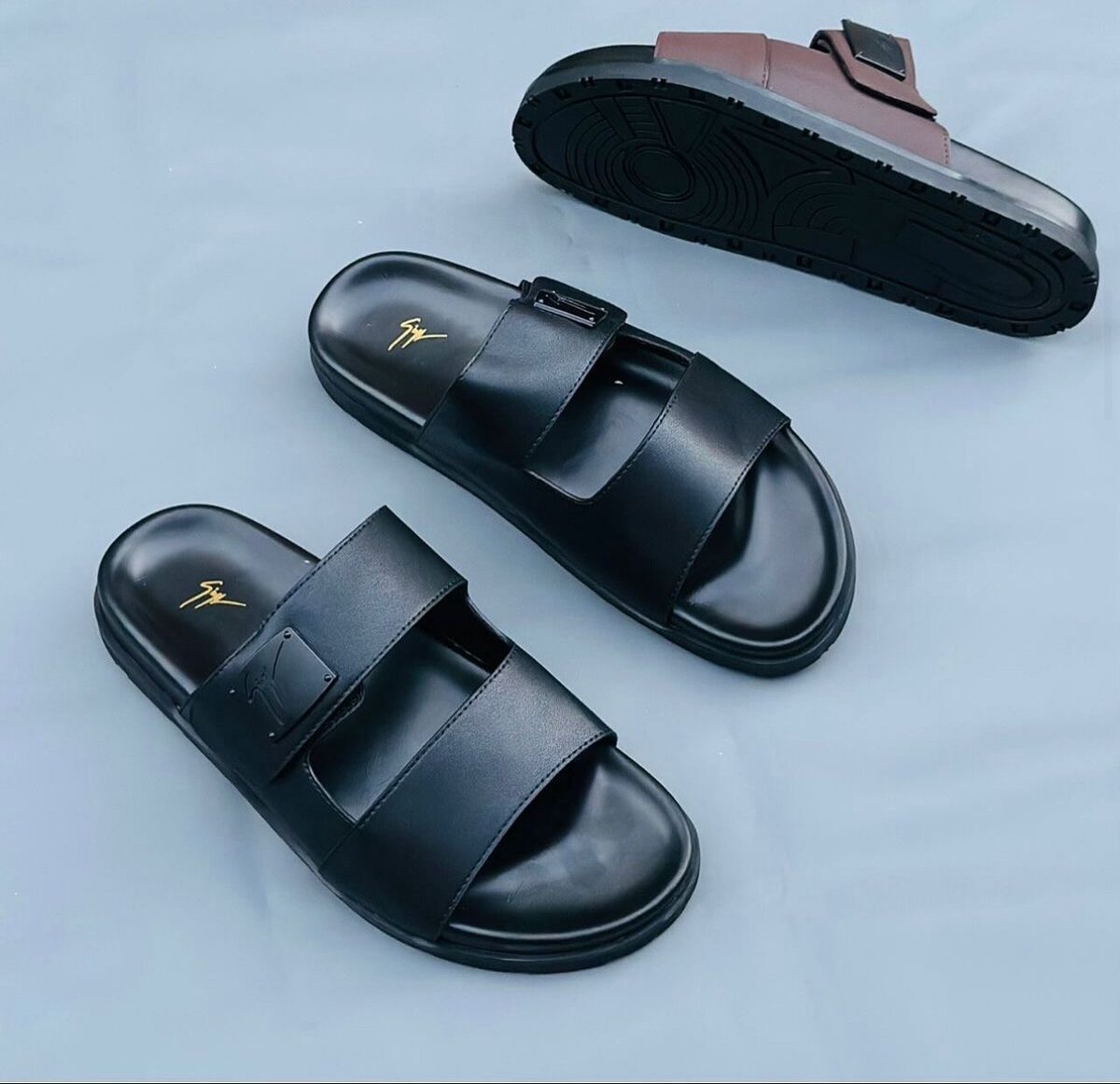 Claquettes en cuir homme