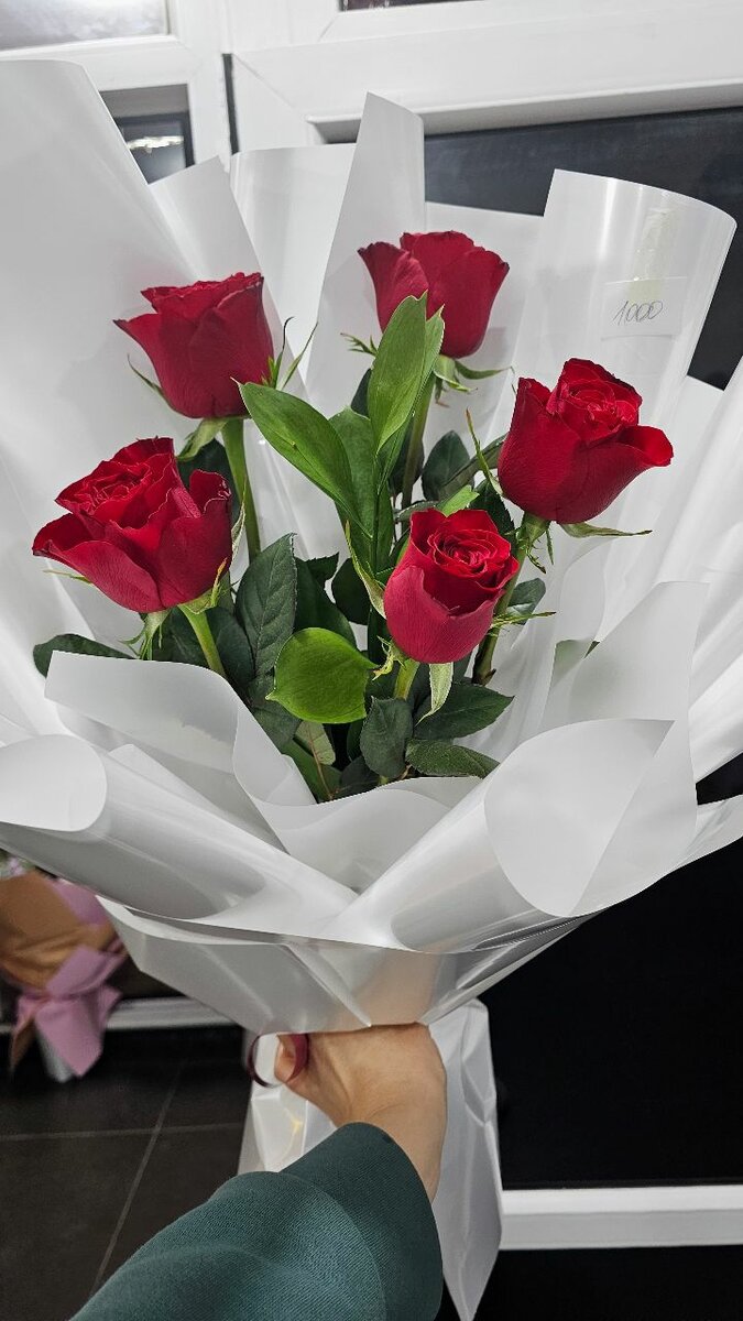 В наличии готовые букеты 1000