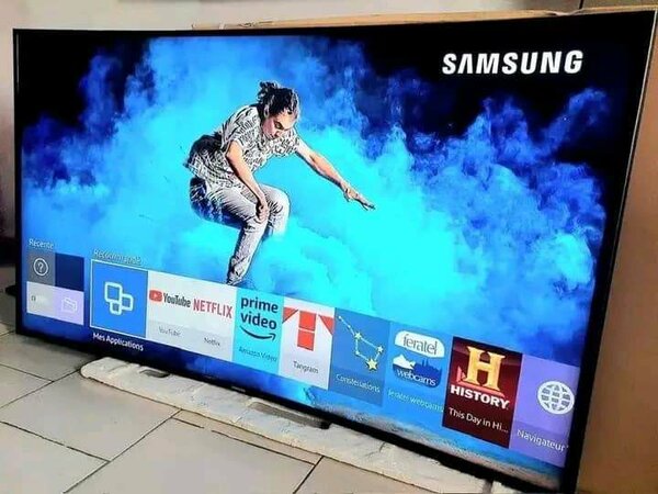 Téléviseur LED 55" UHD