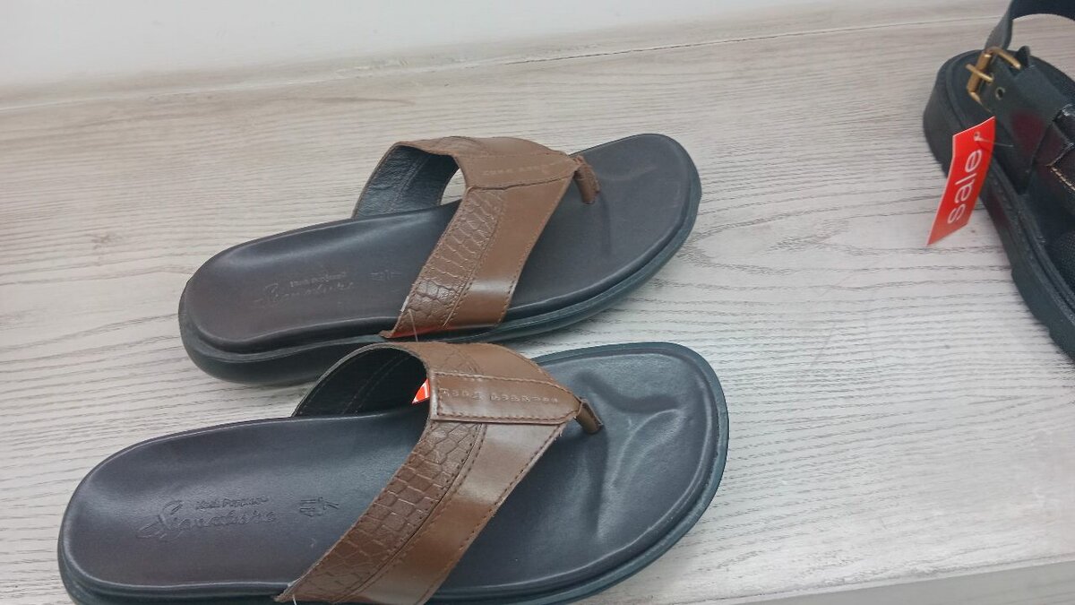 Sandal