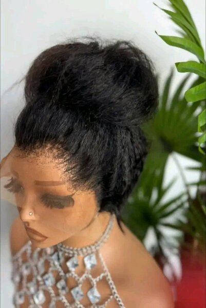 Perruque en dentelle frontale