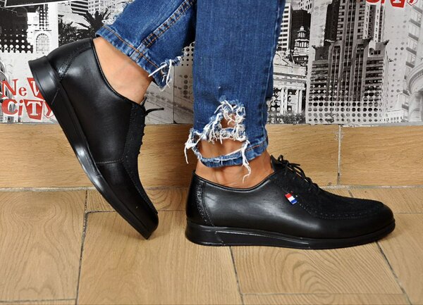 Chaussures en cuir élégant