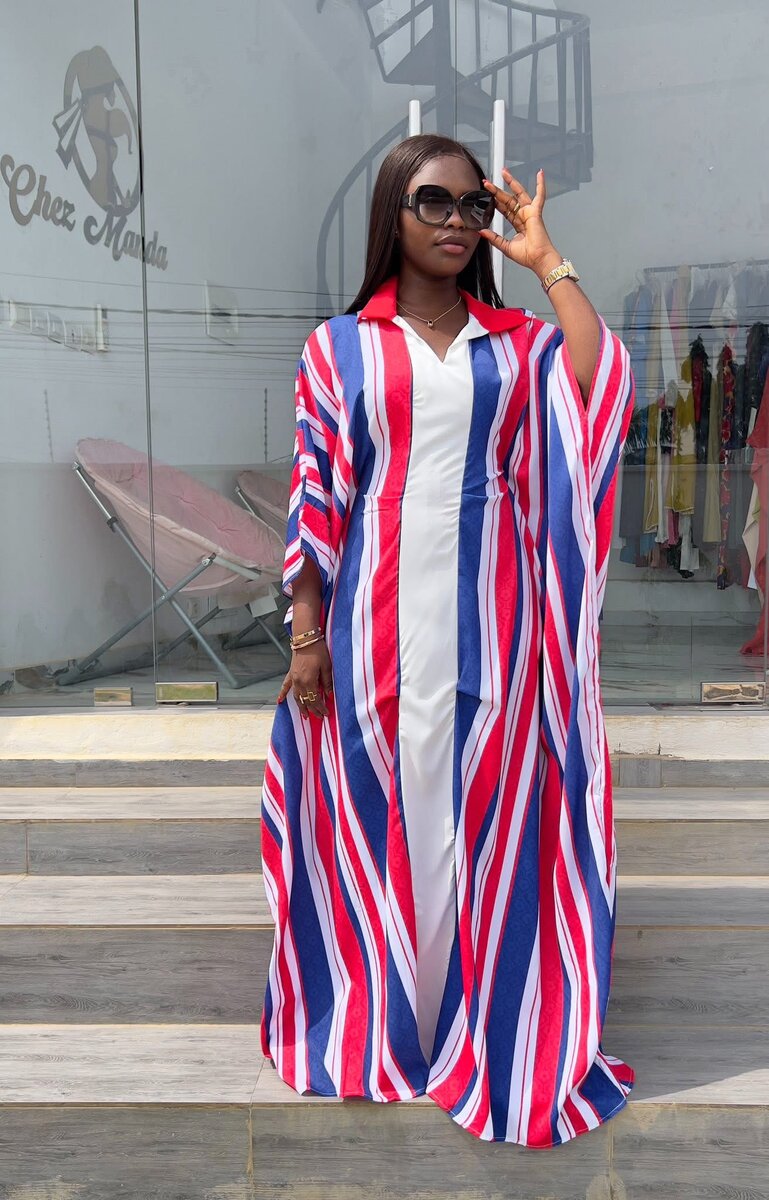 Robe Kaftan Rayée Élégante