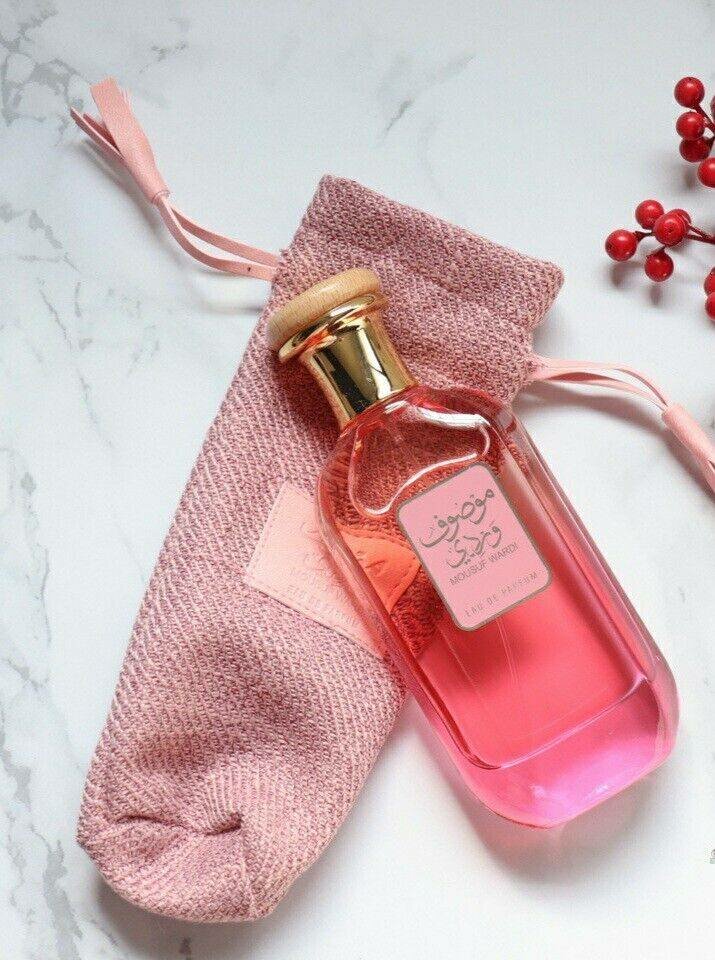 Parfum féminin élégant