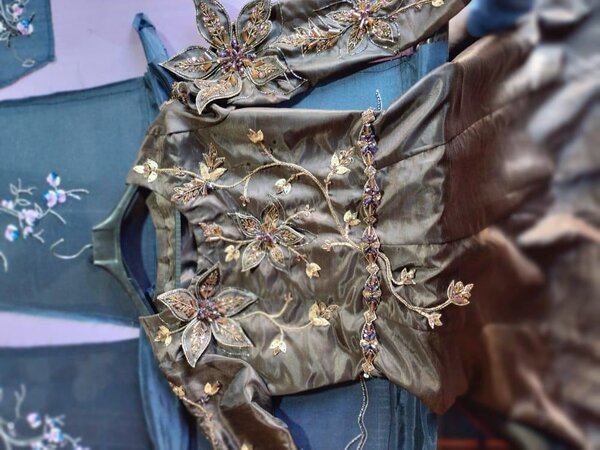 Gry hand embroidery