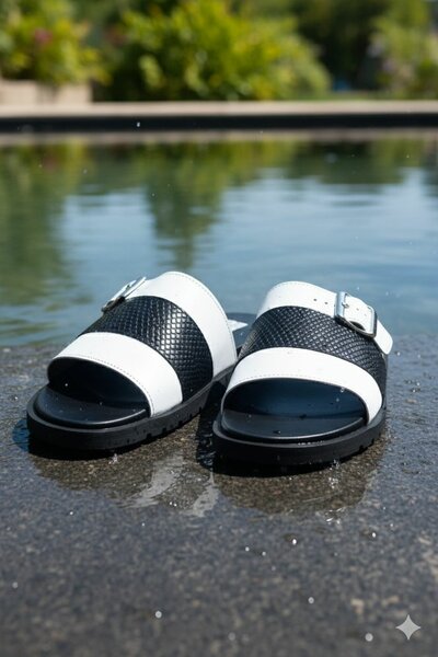 Sandales de plage noires et blanches