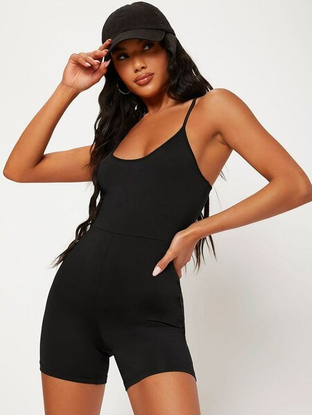 Combinaison moulante élégante