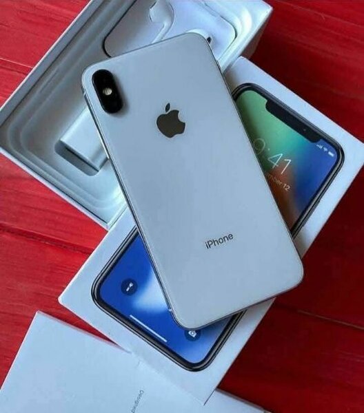iPhone avec boîte