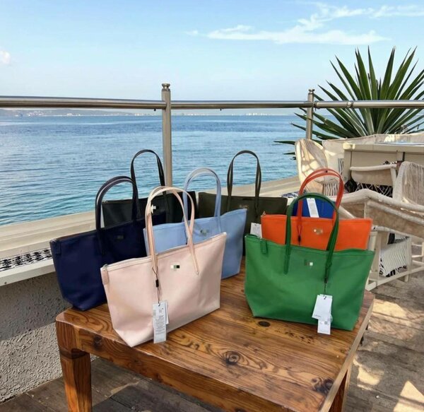 Sac Lacoste élégante