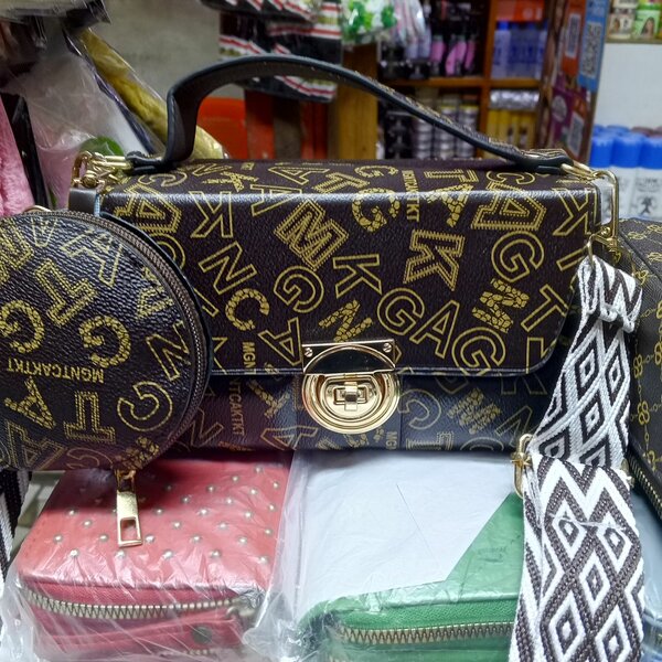 Sac à main noir tendance