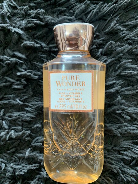 Bath and body works shower gel