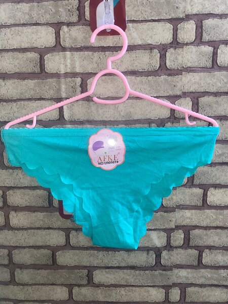 Culottes en dentelle élégantes