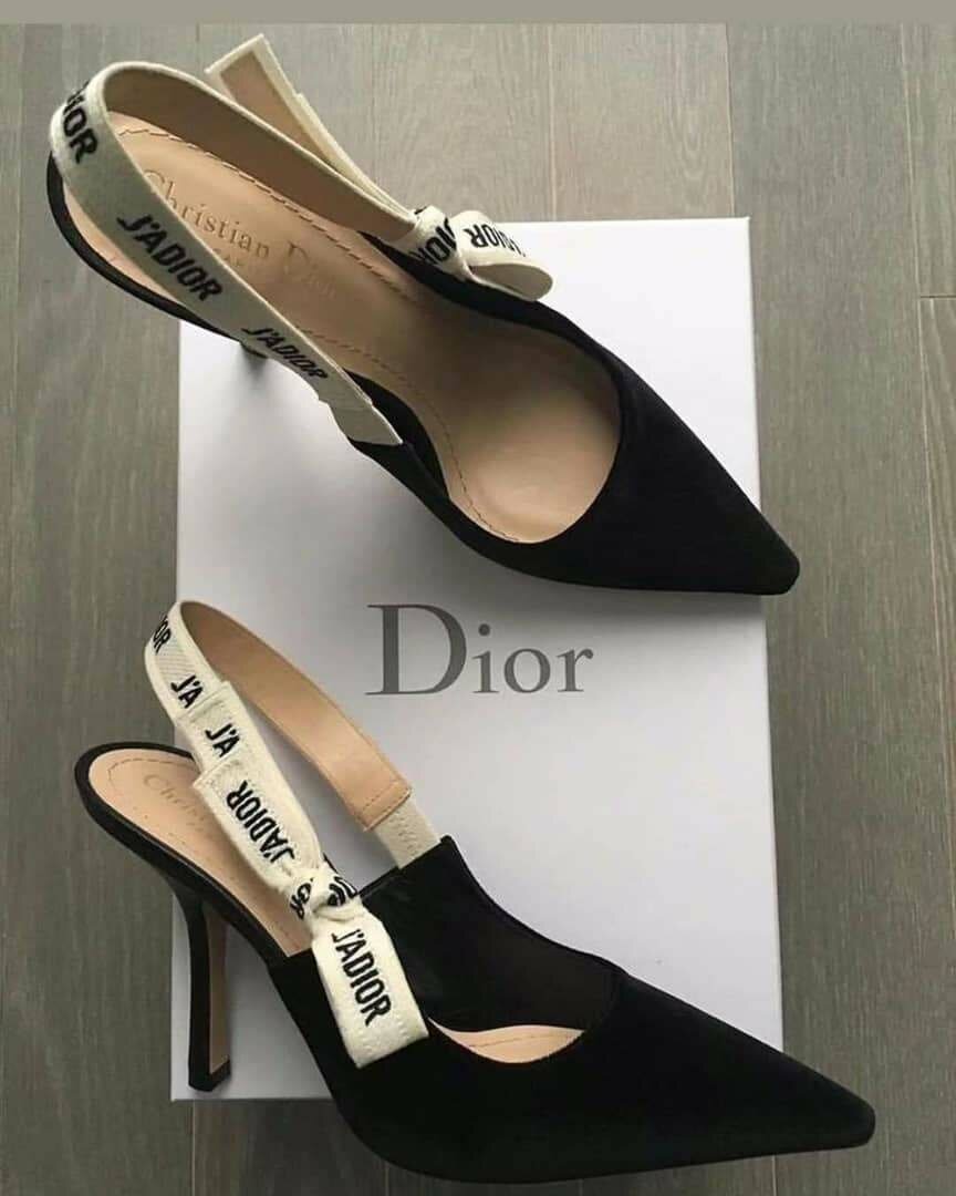 Talons hauts élégants Dior