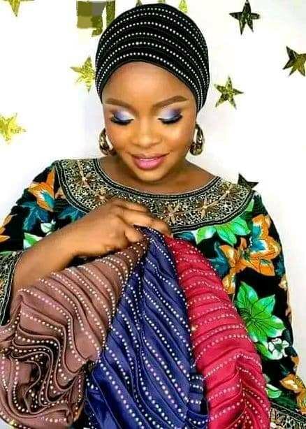 Pleated stone turban